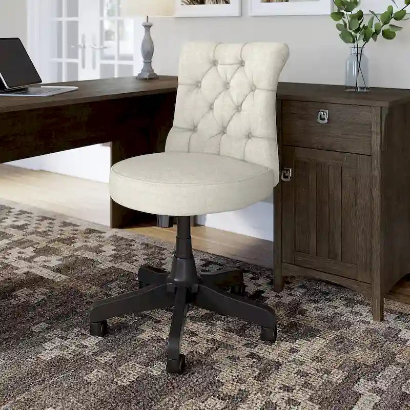 Chaise de bureau sans accoudoirs à dossier mi-hauteur capitonné, avec hauteur réglable et base pivotante