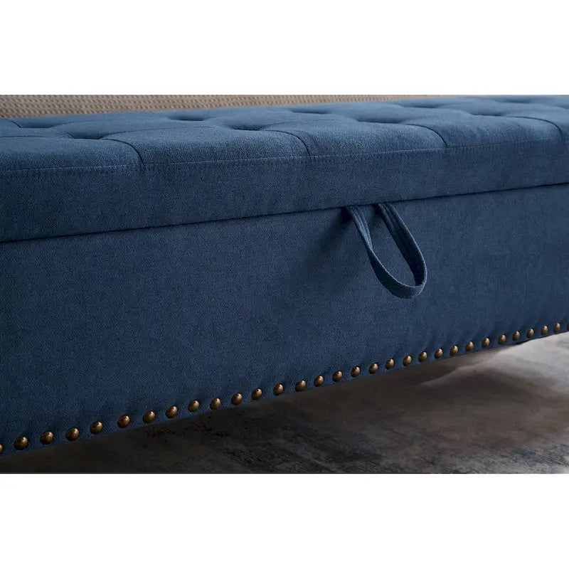 Banc de rangement capitonné avec boutonnage et pieds en bois massif — Banc de bout de lit et pouf