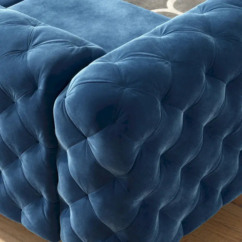 Canapé Chesterfield en velours touffeté avec capitonnage en losange et pieds en métal