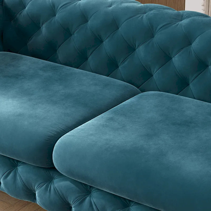 Canapé Chesterfield en velours touffeté avec capitonnage en losange et pieds en métal