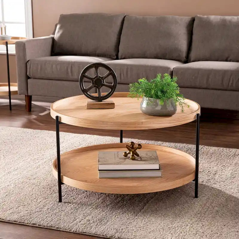 Table basse ronde de style ferme à deux niveaux avec détails imitation grain de bois