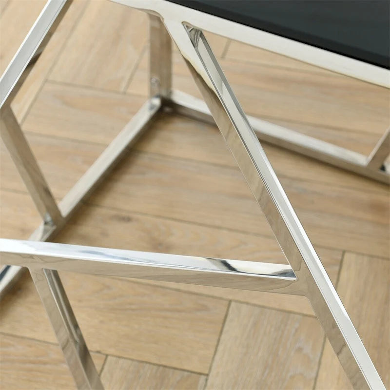 Bout de canapé moderne en métal avec plateau en verre trempé et étagère de rangement
