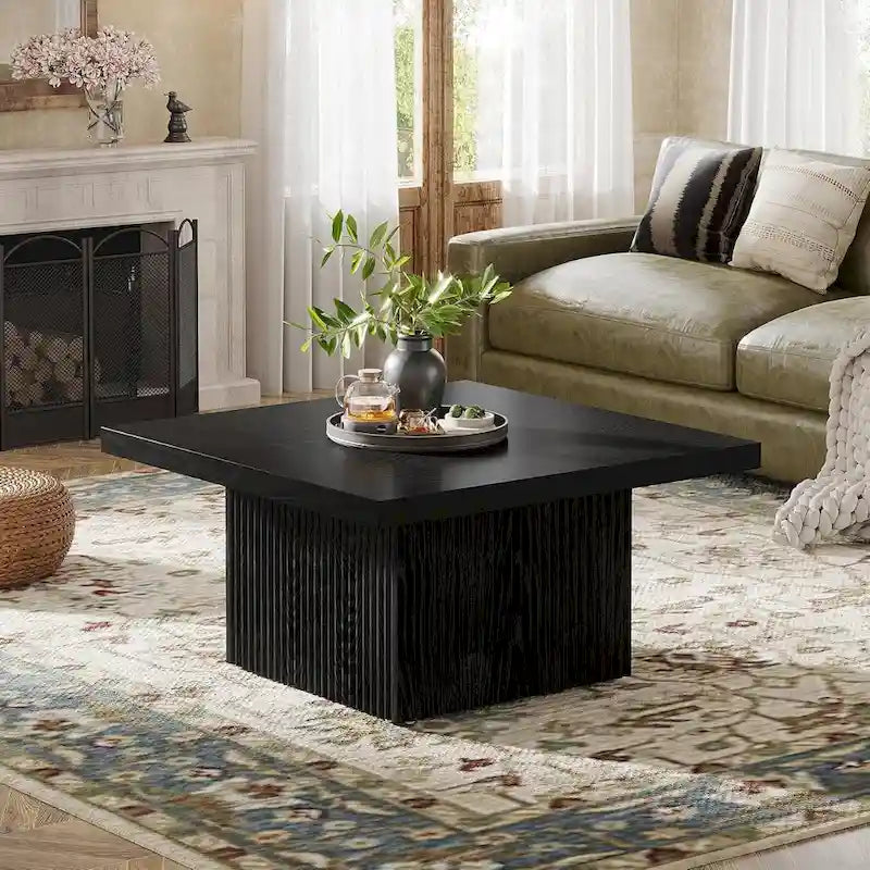 Table basse carrée de style Mid-Century Modern avec texture bois vintage et base détaillée en relief — 80 cm.